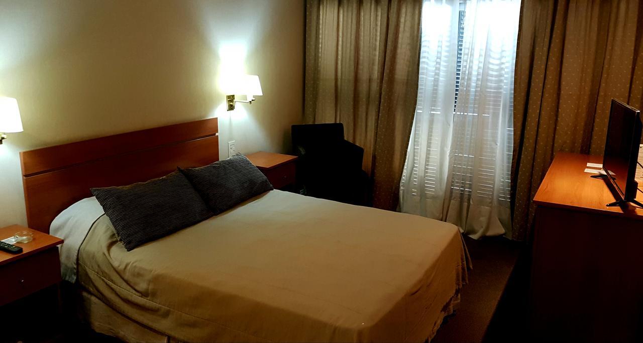 Plaza Hotel La Rioja Exterior photo